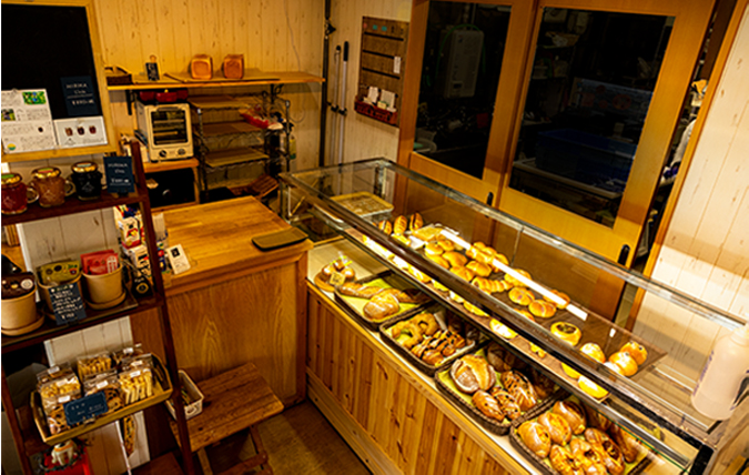 こんとれいる店内